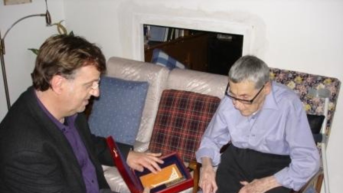 Mor Pau Nuet, primer alcalde de la democràcia a Valls