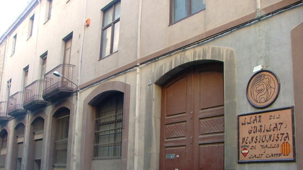 Valls aprova els plecs per a la redacció del projecte de rehabilitació de l'edifici de Ca Xapes