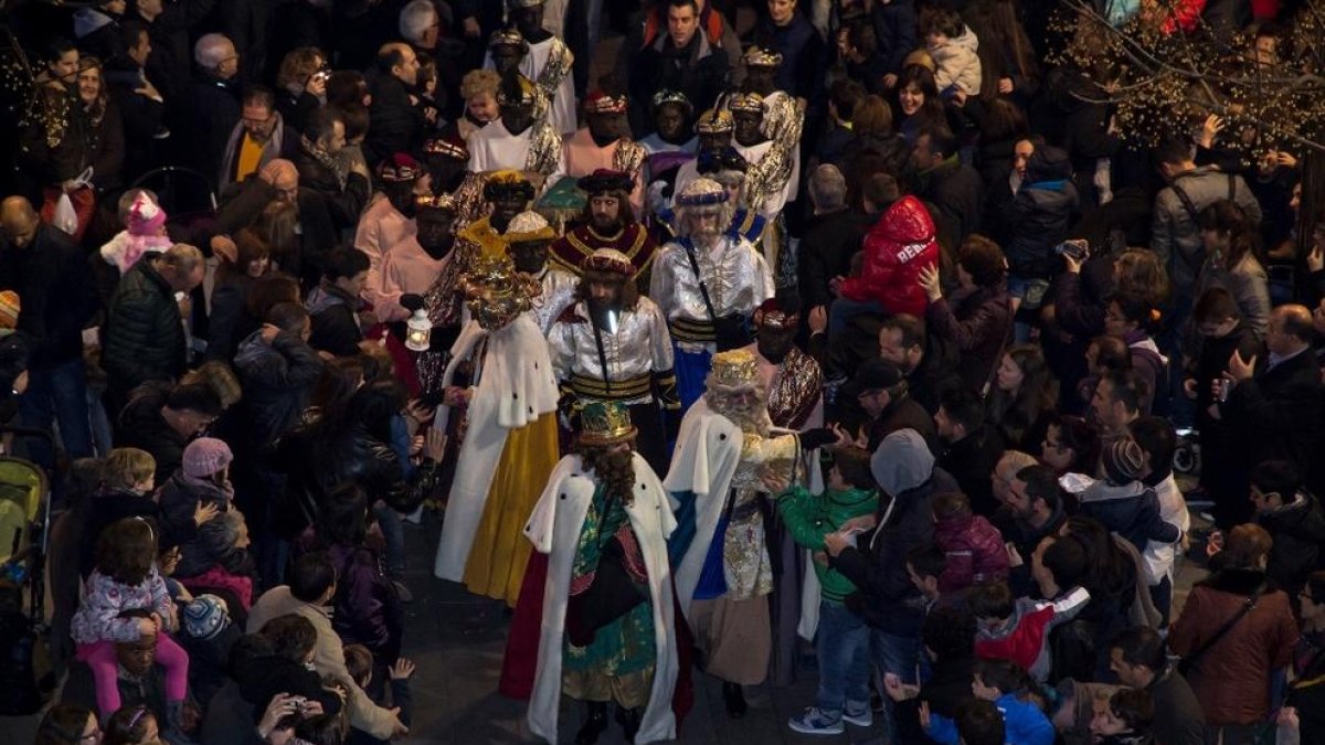 Los niños de Vila-seca esperan impacientes la llegada de los Reyes Magos