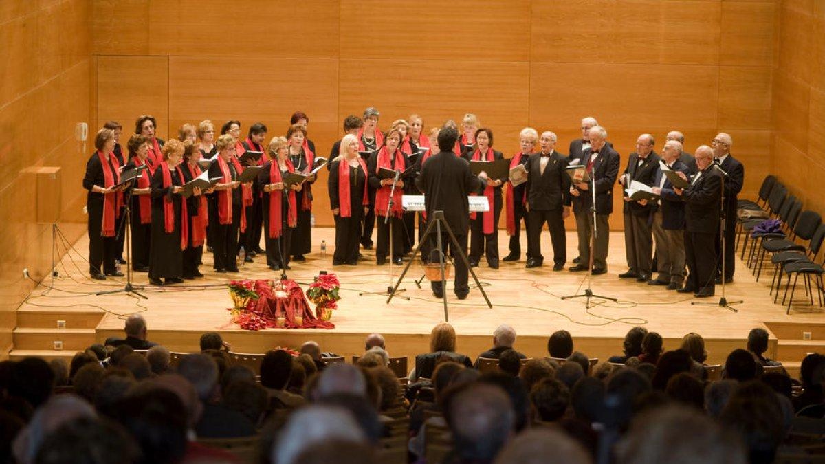 Nadales regionals d'Espanya en una cantada solidària a Tarragona