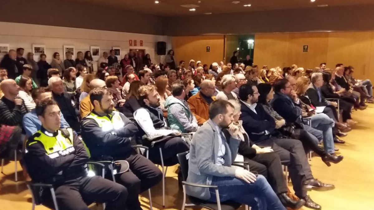 La colla 'Molta Festa', millor comparsa del Cós Blanc