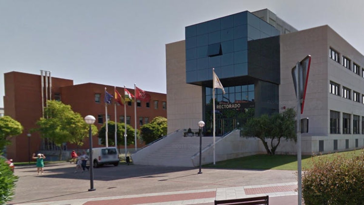 Sentenciada a 14 mesos de presó una professora universitària per falsejar el currículum