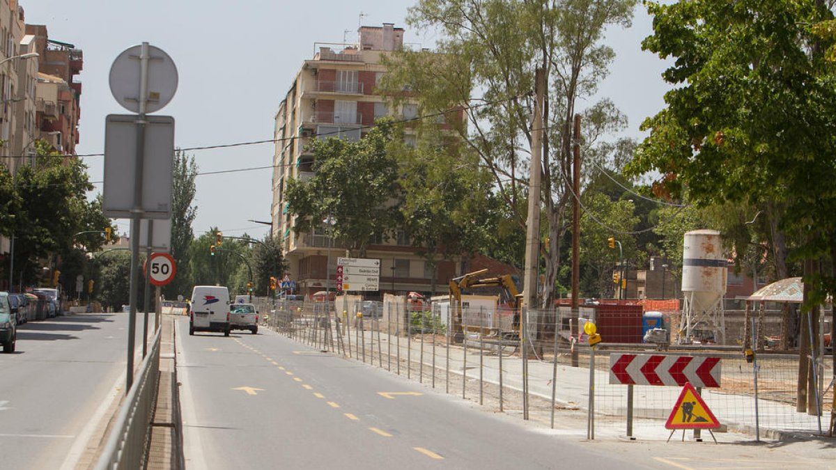 El projecte de Mas Mainer renuncia al carril bici i recupera espai per aparcar