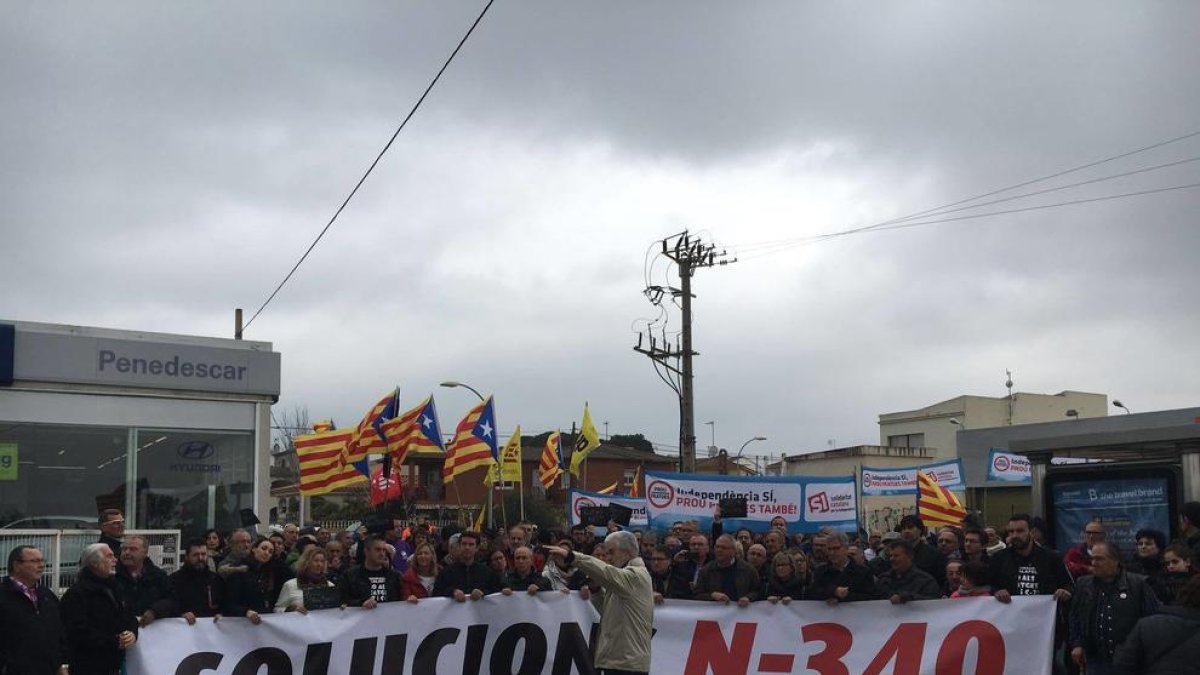 Bloqueig viari des d'Alcanar fins al Vendrell per reclamar la gratuïtat de l'autopista AP-7