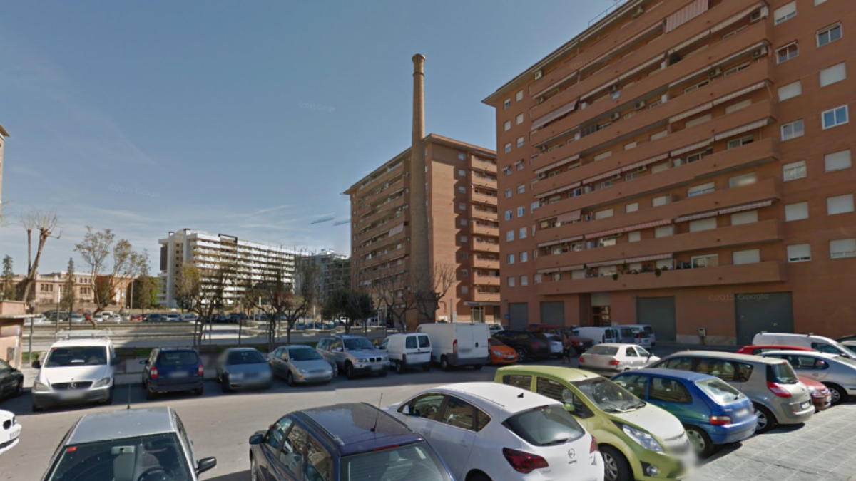 Pillan 'infaganti' a un vecino de Tarragona robando gasolina de otros vehículos