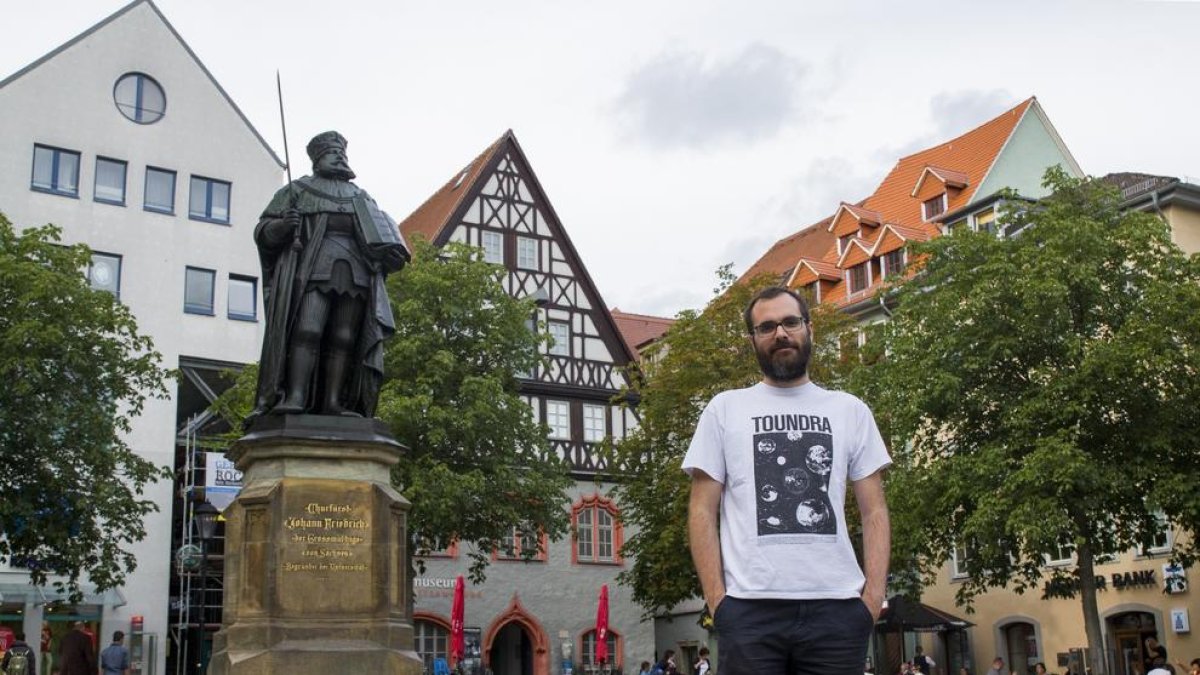 «A l'est d'Alemanya solen deixar-se el cotxet amb el nadó fora de les botigues»