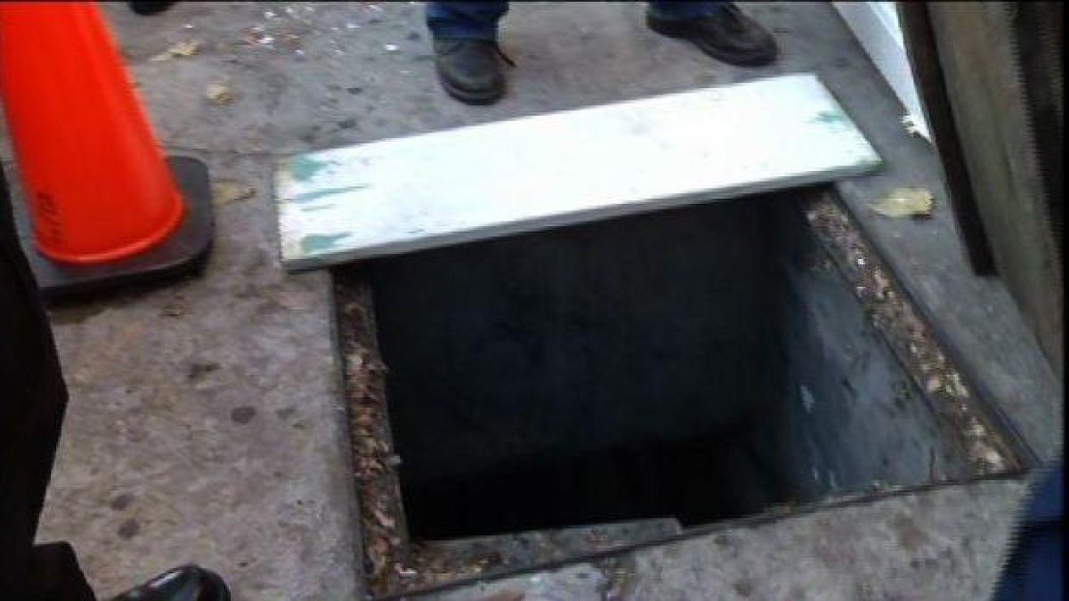 Més de 2.000 habitatges pateixen talls de llum al Vendrell per l'explosió d'una tapa de registre