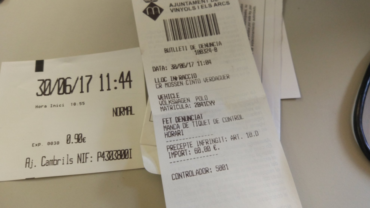 Caos en Cambrils y en Vinyols dels Arcs por la confusión en las zonas azules adyacentes