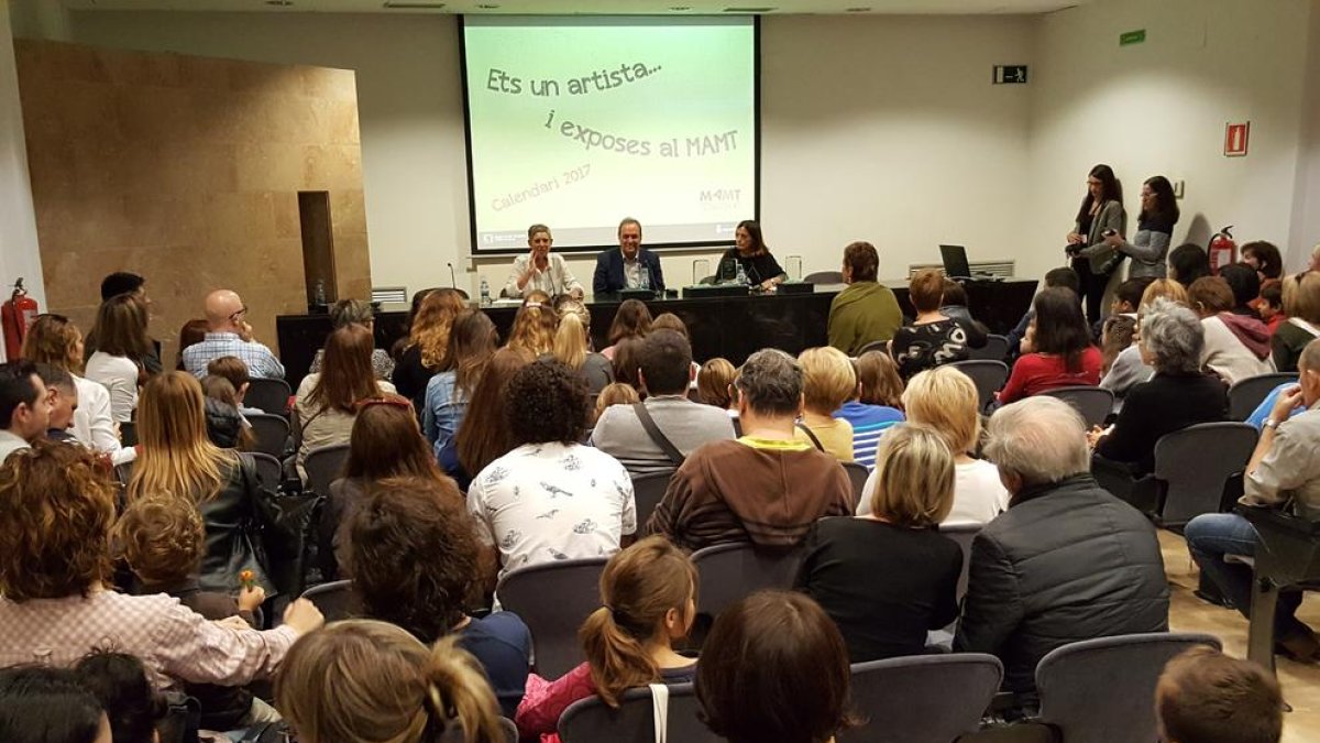 Alumnes d'infantil i primària exposen les seves creacions al Museu d'Art Modern