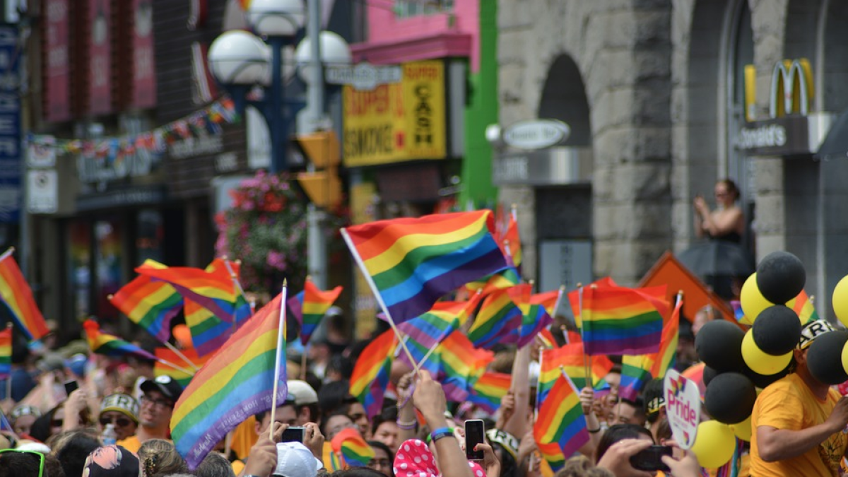 Una parella homosexual pateix una brutal agressió pels carrers de Barcelona