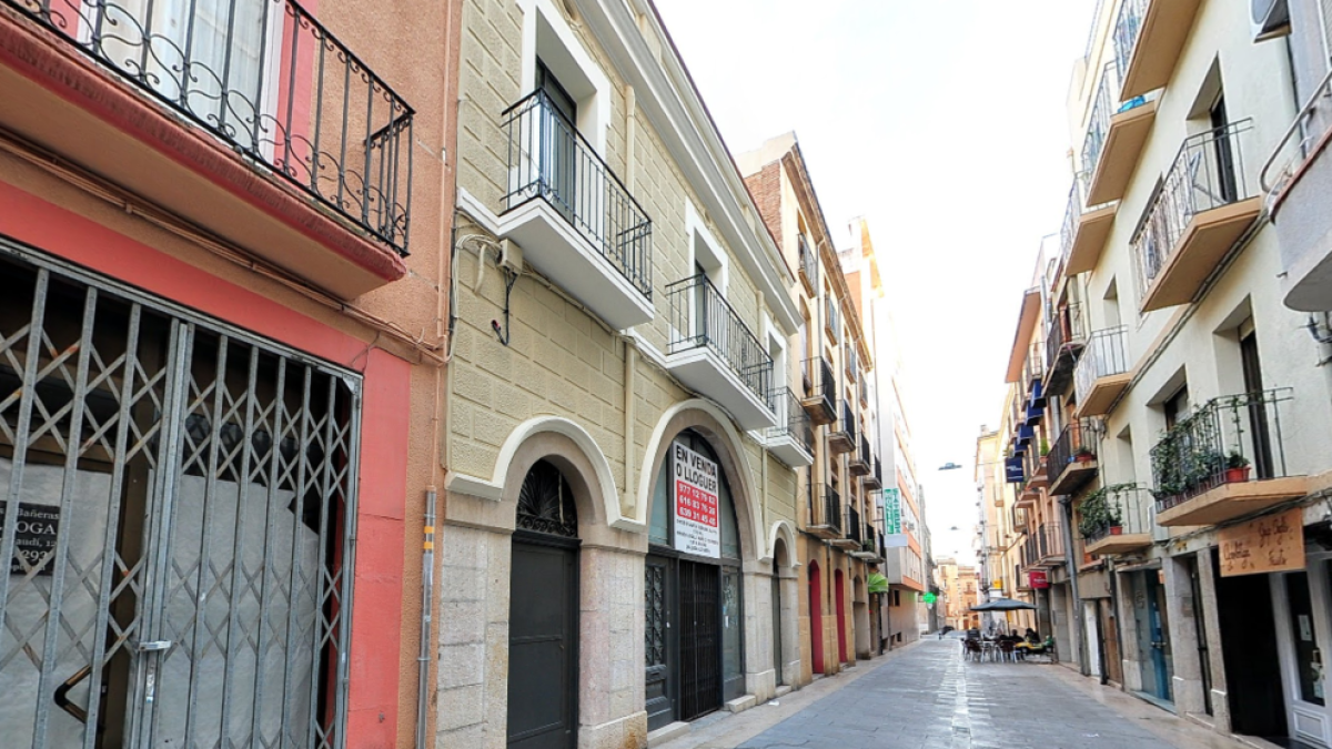 Incendi en un habitatge del carrer Santa Teresa de Reus