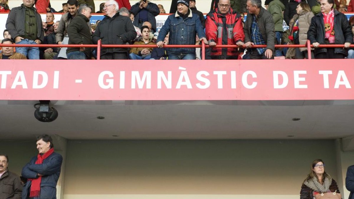 Tres punts i res més