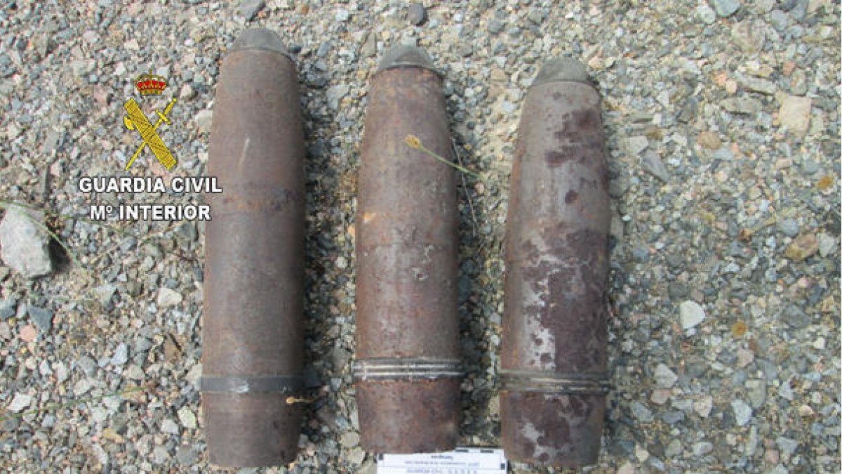Encuentran y destruyen tres proyectiles y siete granadas de mano de la Guerra Civil