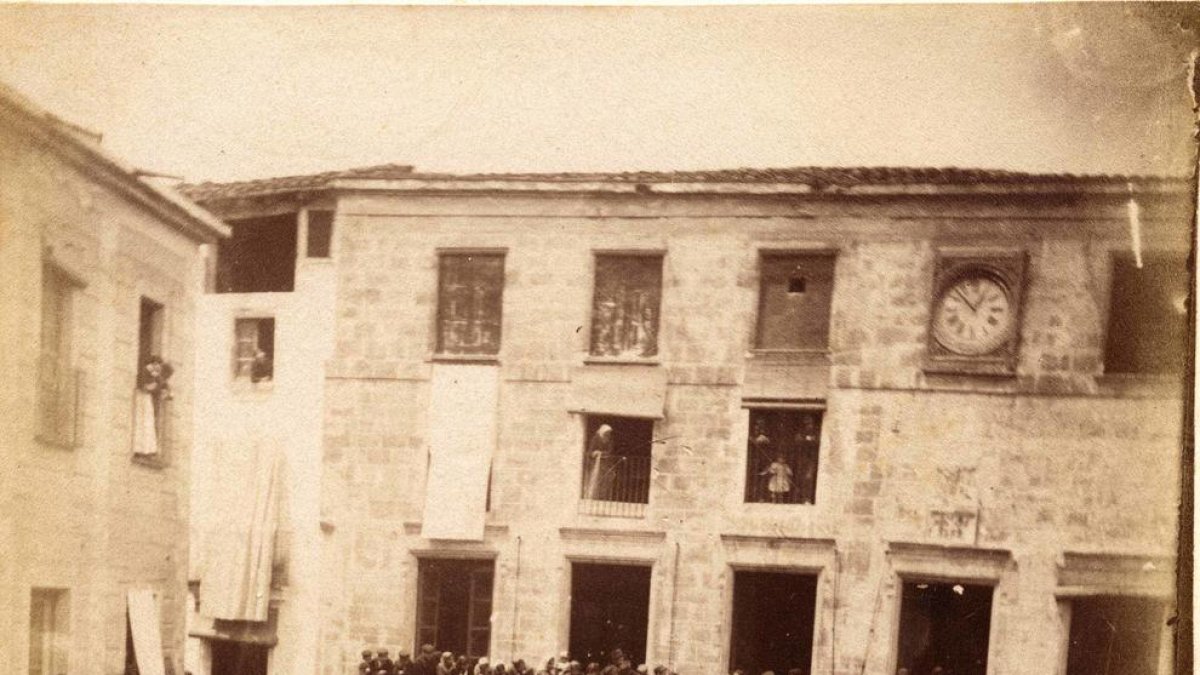 El fotógrafo Rozada 'vuelve' a Valls