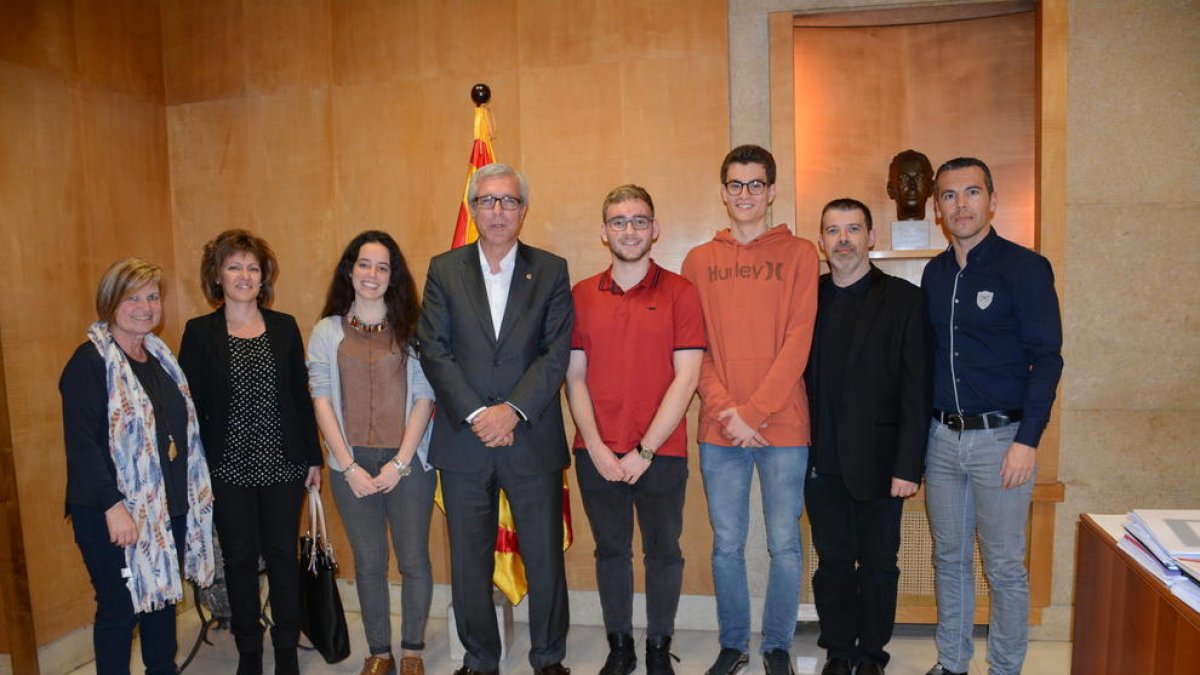 Recepció al consistori tarragoní dels millors estudiants de Batxillerat de Tarragona