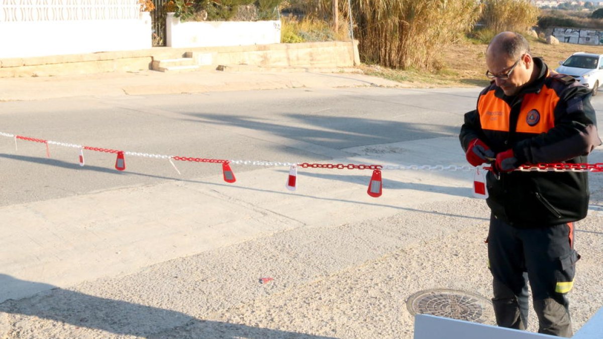 Nou tancat a la Riera de la Bisbal per prohibir el pas en cas de pluges