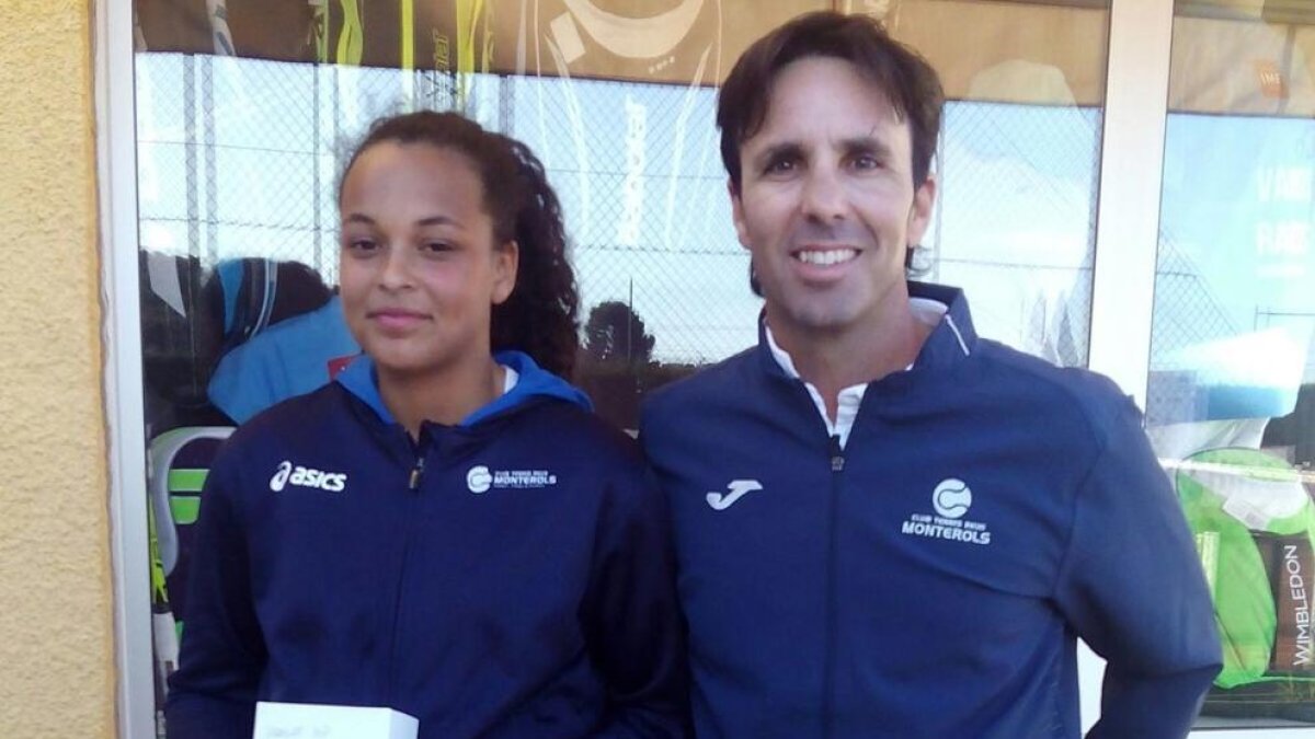 La tenista del Monterols Leire Fernández, campeona de Cataluña de la Babolat Cup