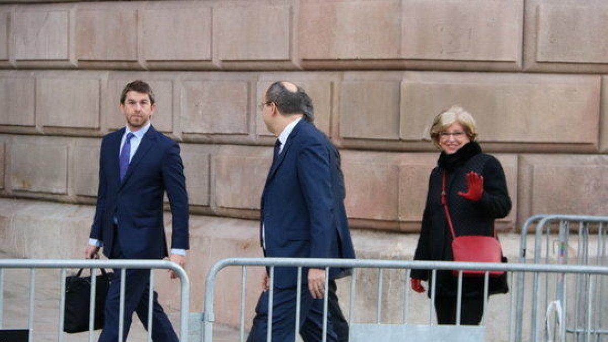 Dos inspectors d'educació diuen que Ensenyament no va voler donar instruccions per escrit sobre el 9-N