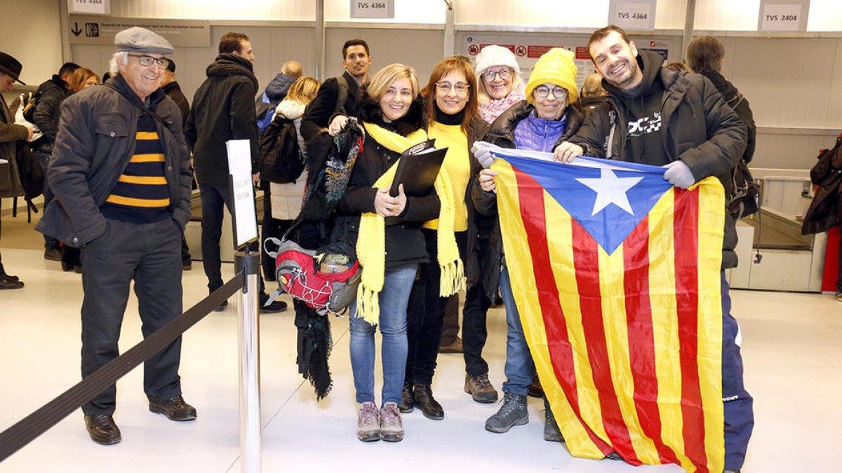 Més de 560 persones volen des de Lleida-Alguaire cap a Brussel·les per assistir a la manifestació