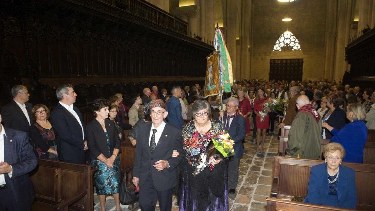 Un mantell de flors reivindica l'Aragó a Tarragona