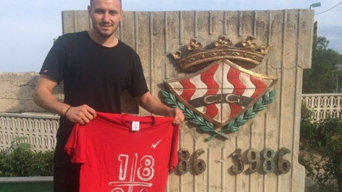 Stole Dimitrievski reforça la porteria del Nàstic