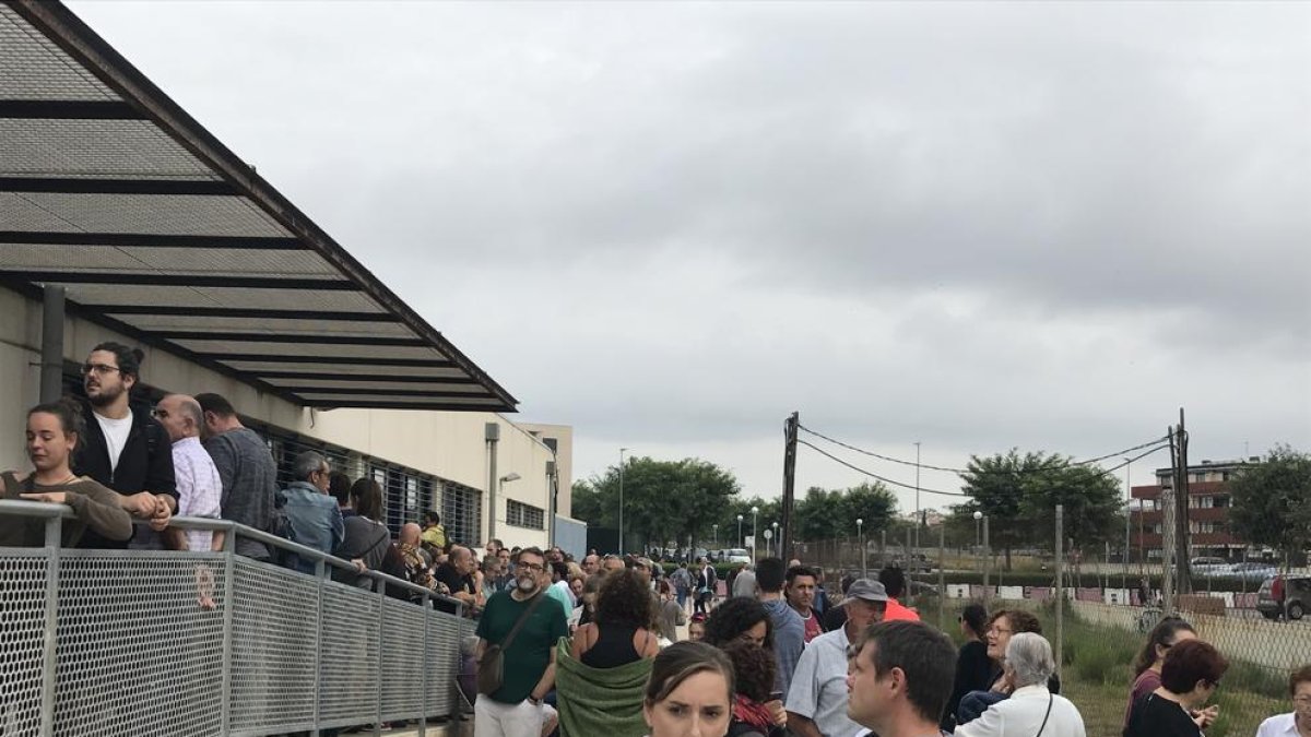 Los Mossos cierran la Escuela l'Antina de Torredembarra