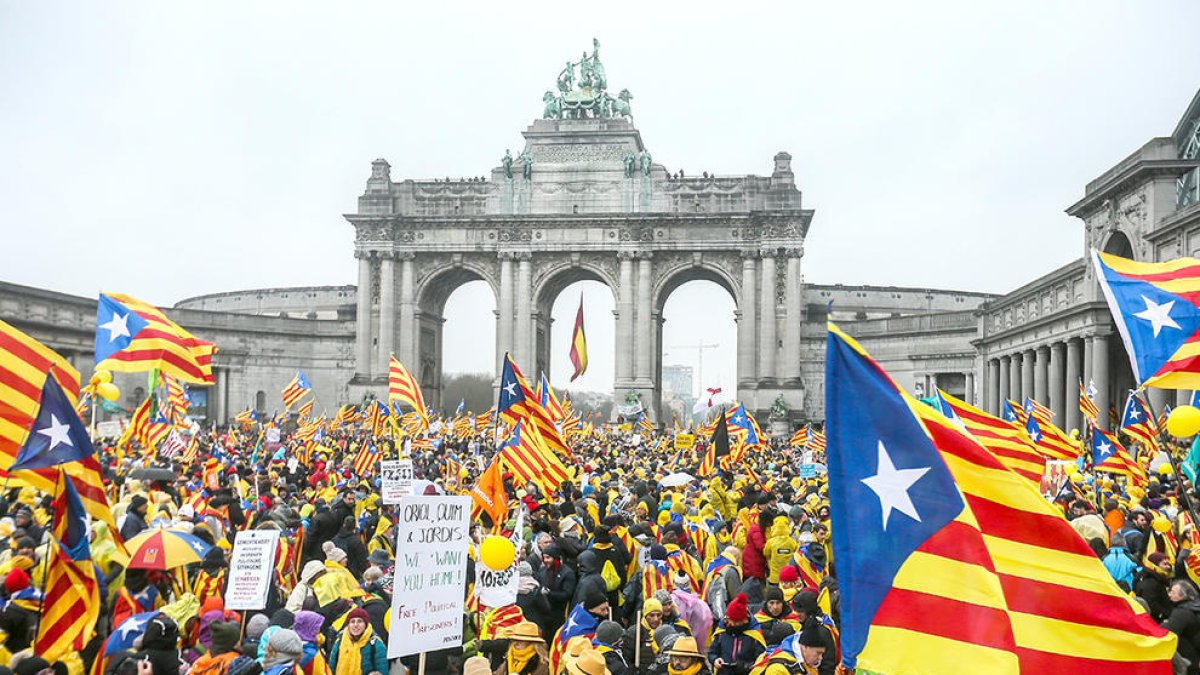Albiol veu la manifestació de Brussel·les com un «espectacle esperpèntic» d'independentistes fanàtics