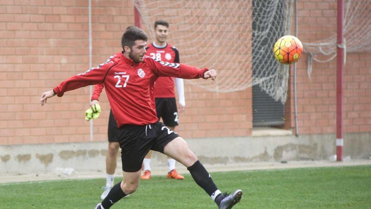 Calavera tornarà demà als entrenaments amb el primer equip del Nàstic