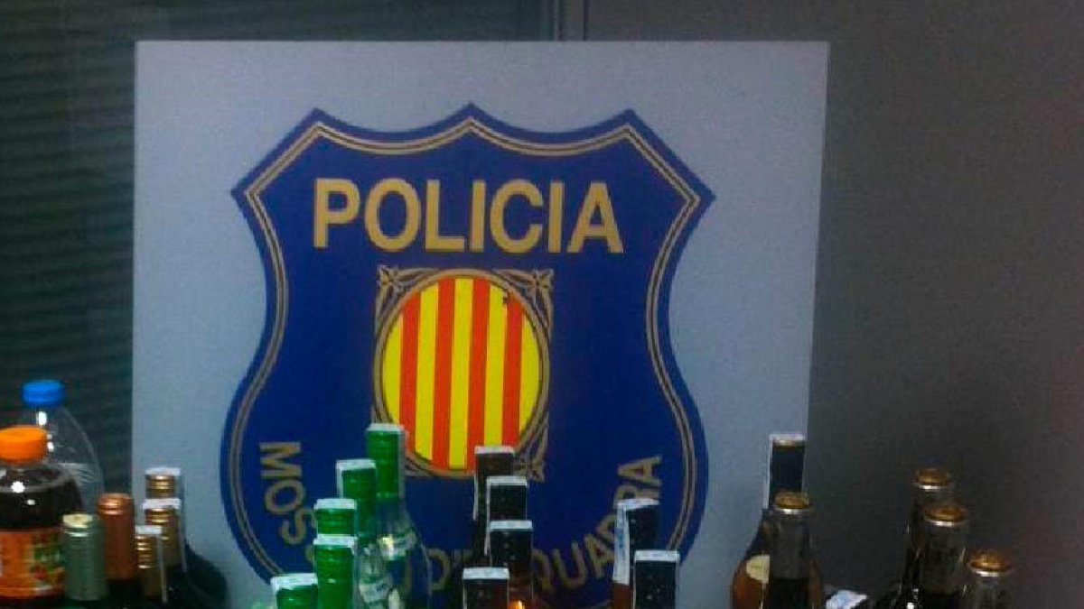Roben 20 ampolles de licor però no són detinguts perquè suposen menys de 400 euros
