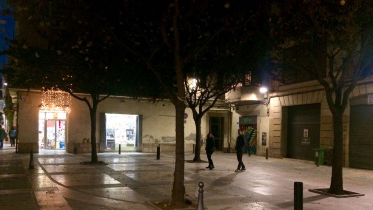 «La plaza de la Farinera vuelve a ser de los vecinos»