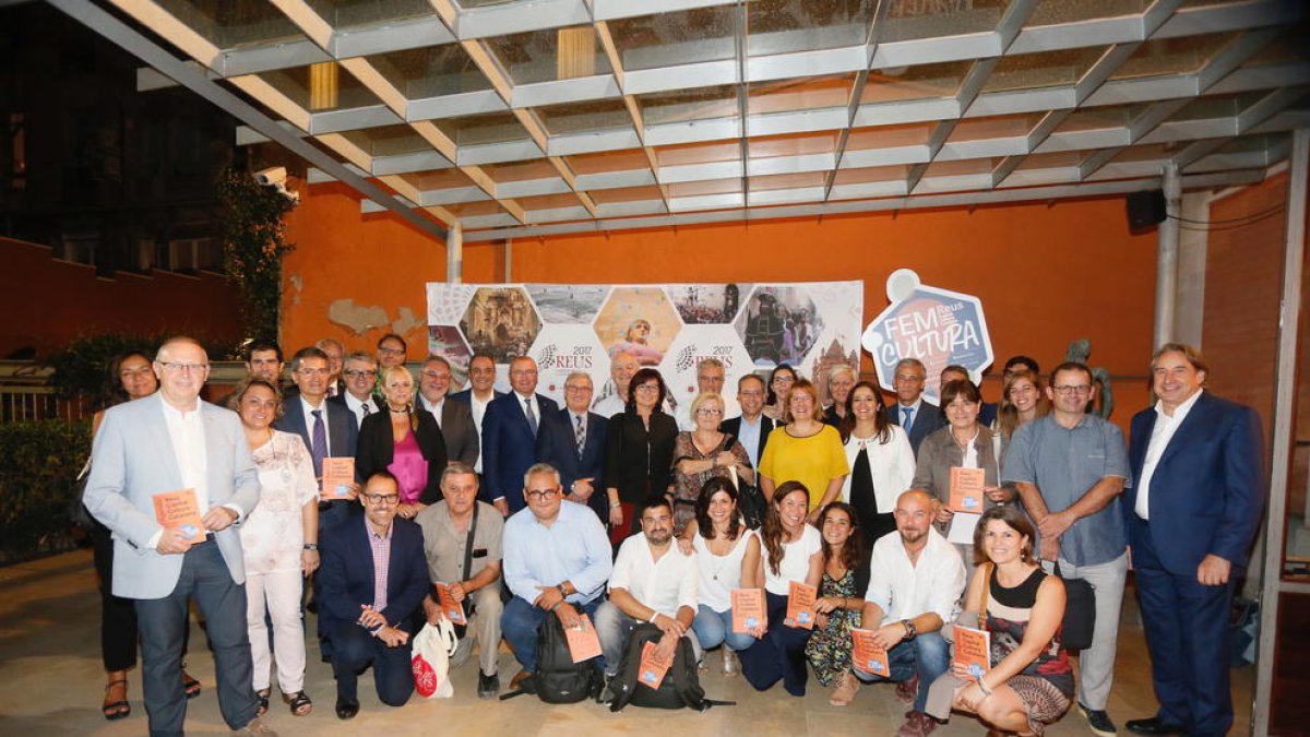 Més de 260 activitats omplen el tram final de la Capital de la Cultura