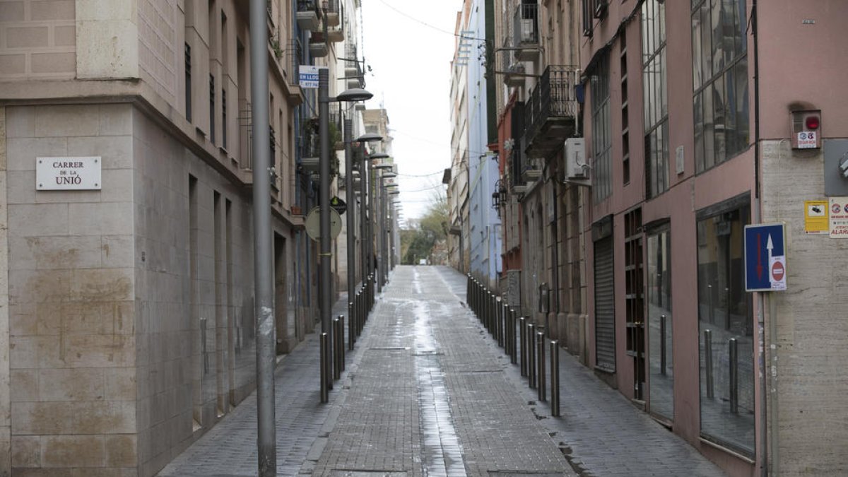Una pilona hidràulica tallarà el trànsit a vehicles als voltants de l'escola Pau Delclòs