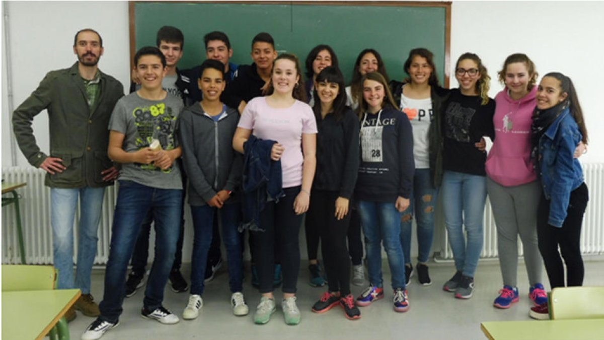 Jóvenes del Morell, Vilallonga y la Pobla analizan la realidad juvenil