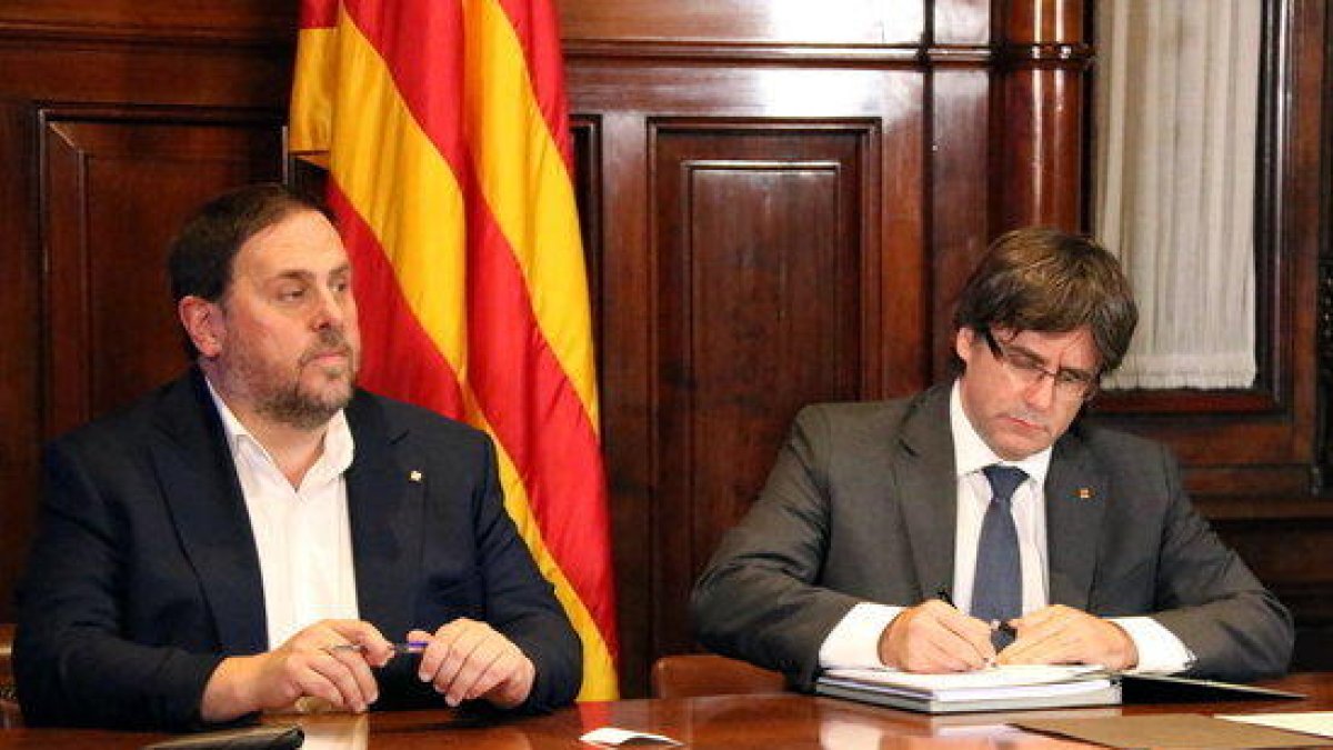 El Govern informa els ajuntaments que comptarà amb els locals municipals i dona 48 hores per confirmar-ho o al·legar