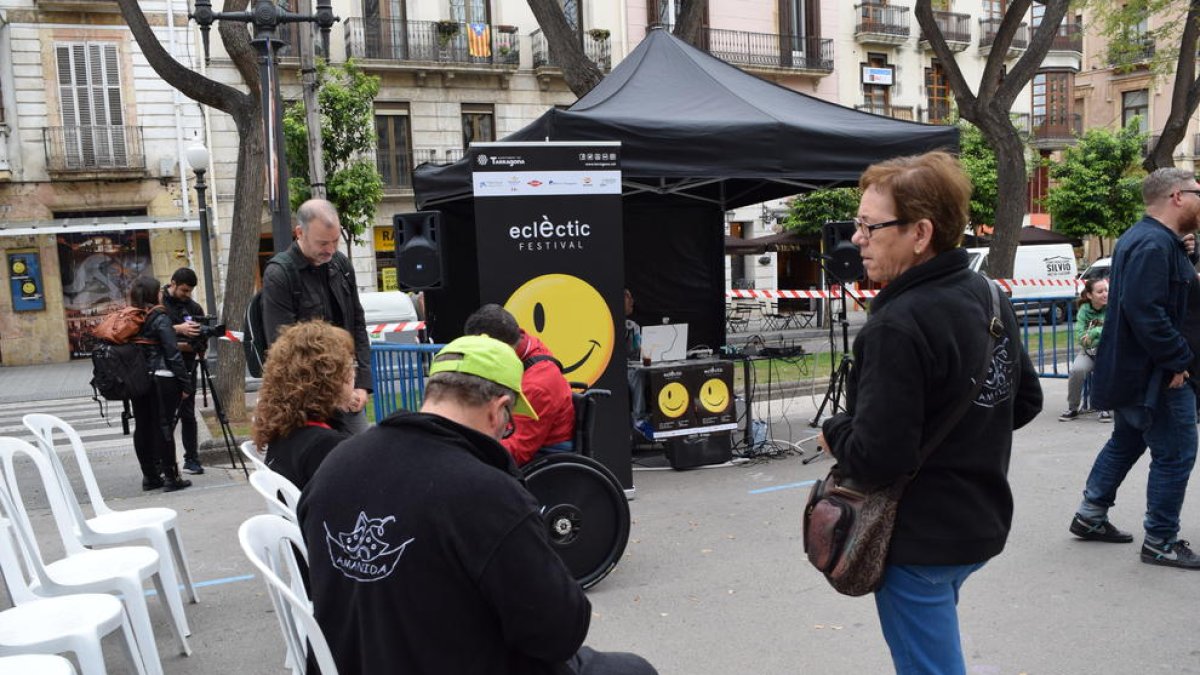L'espectacle Evolució Involució d'Al Trot Teatre, al festival Eclèctic