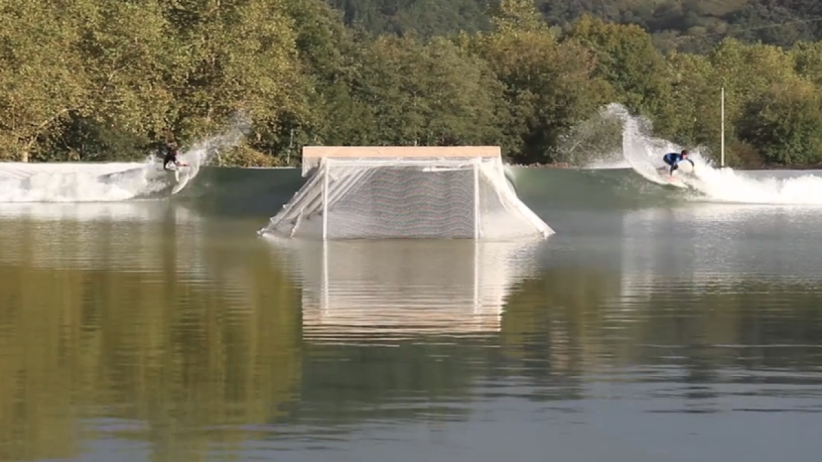Els amants del surf podran gaudir d'una gran onada artificial a Barcelona