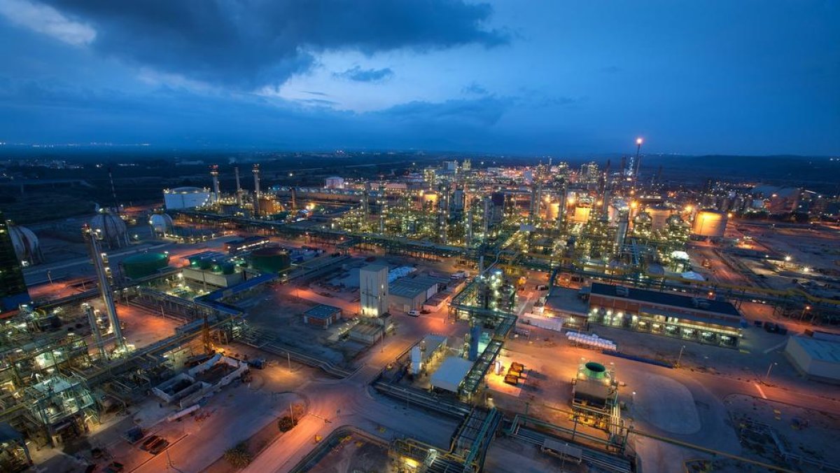 Repsol inverteix 42,5 MEUR en la parada de les unitats de combustibles del Complex de Tarragona