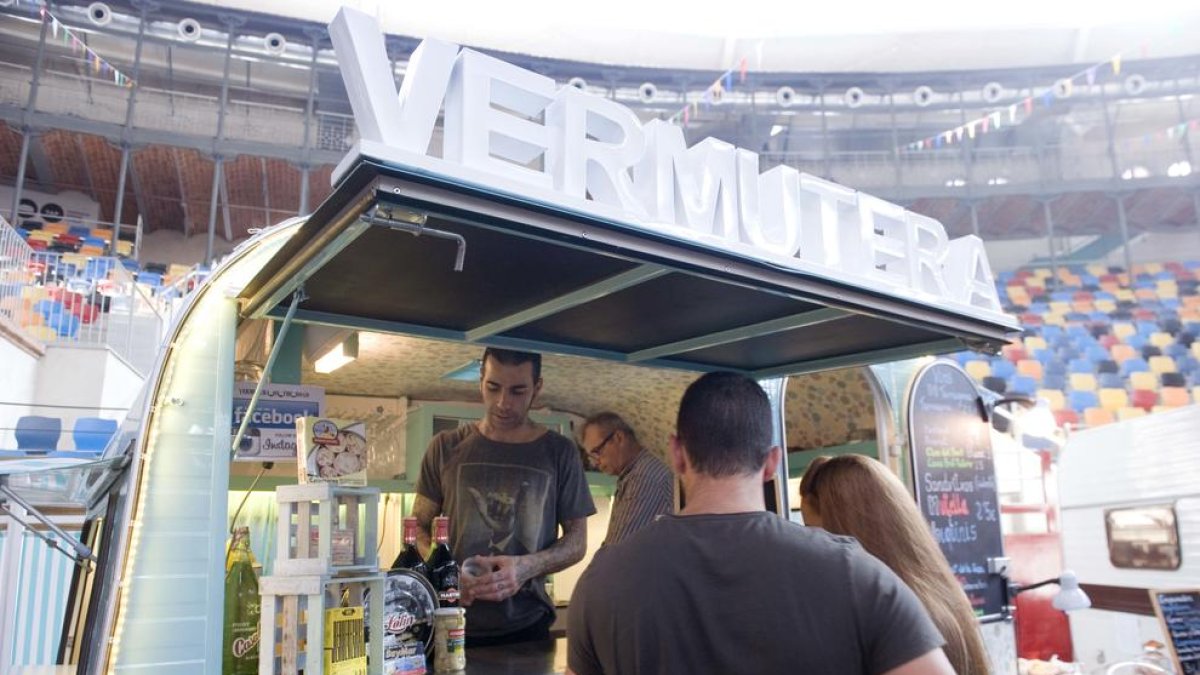 Vermut, food trucks i música al Vermouth Festival de la TAP