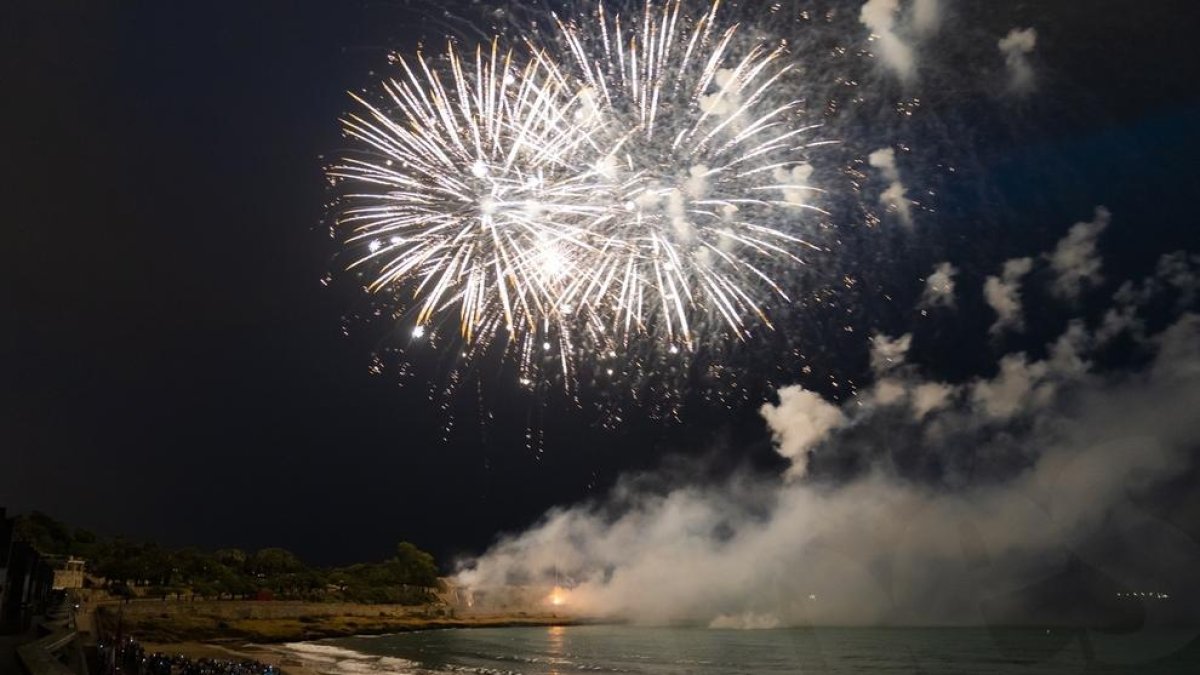 Primer día del Concurso de Fuegos Artificiales