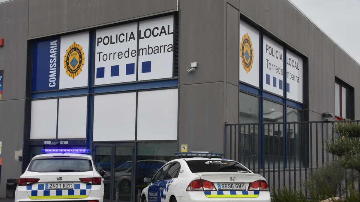 La Policía de Torredembarra detiene a un joven por un robo en el interior de un vehículo