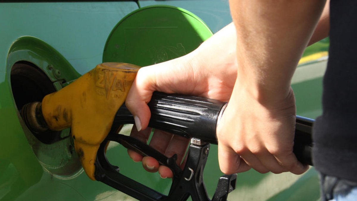 gasolinera, surtidor, gasolina, diésel, gasoil, IPC, carburantes