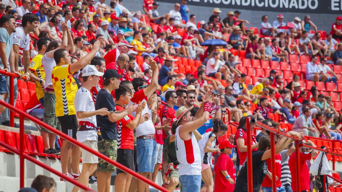 Una afición, la del Nàstic, que se encuentra con una situación cruel