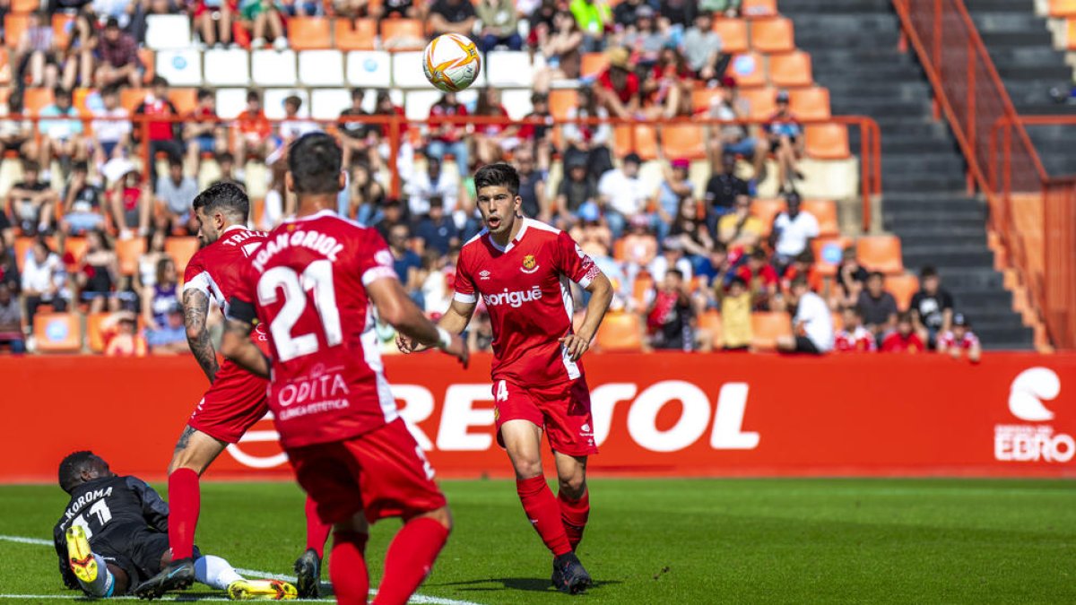 La defensa del Nàstic sería la primera demarcación a resolverse