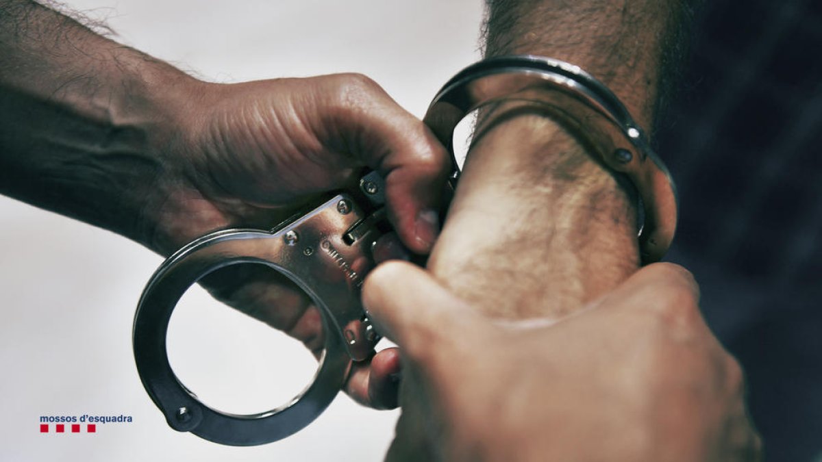 Mossos d'Esquadra, detenido, detención