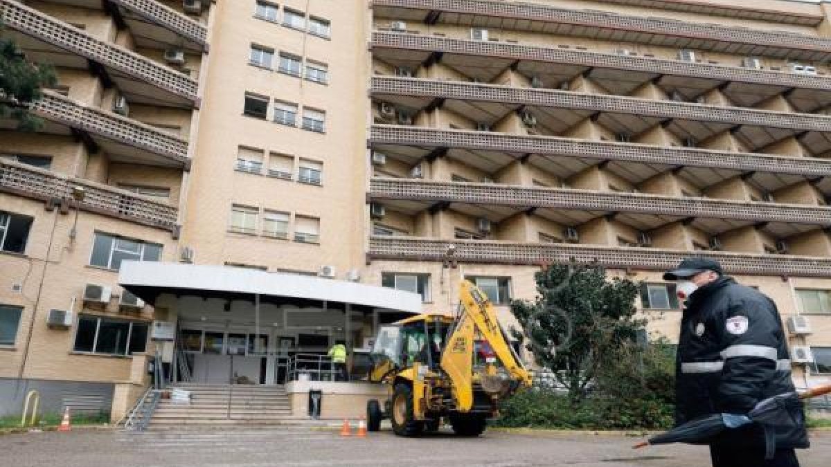 Detenido por robar 21 grifos de latón del antiguo Hospital La Fe en Valencia