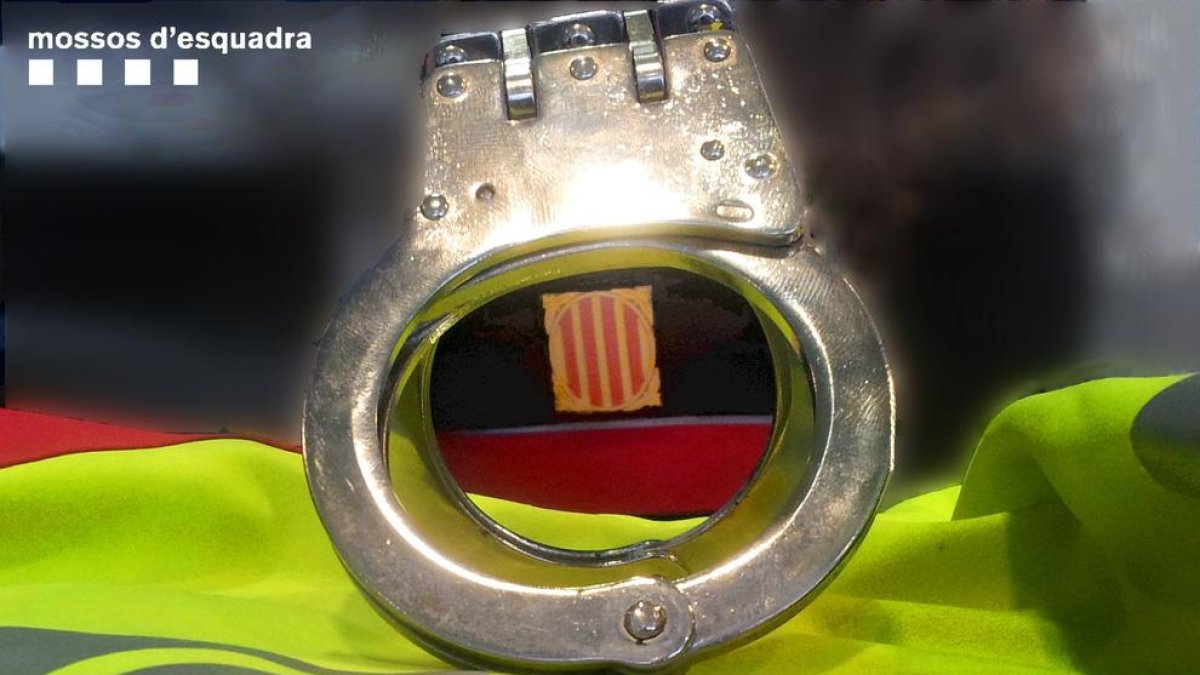 Detinguts després d'intentar robar a un bar a SPiSP i envestir un agent amb un cotxe