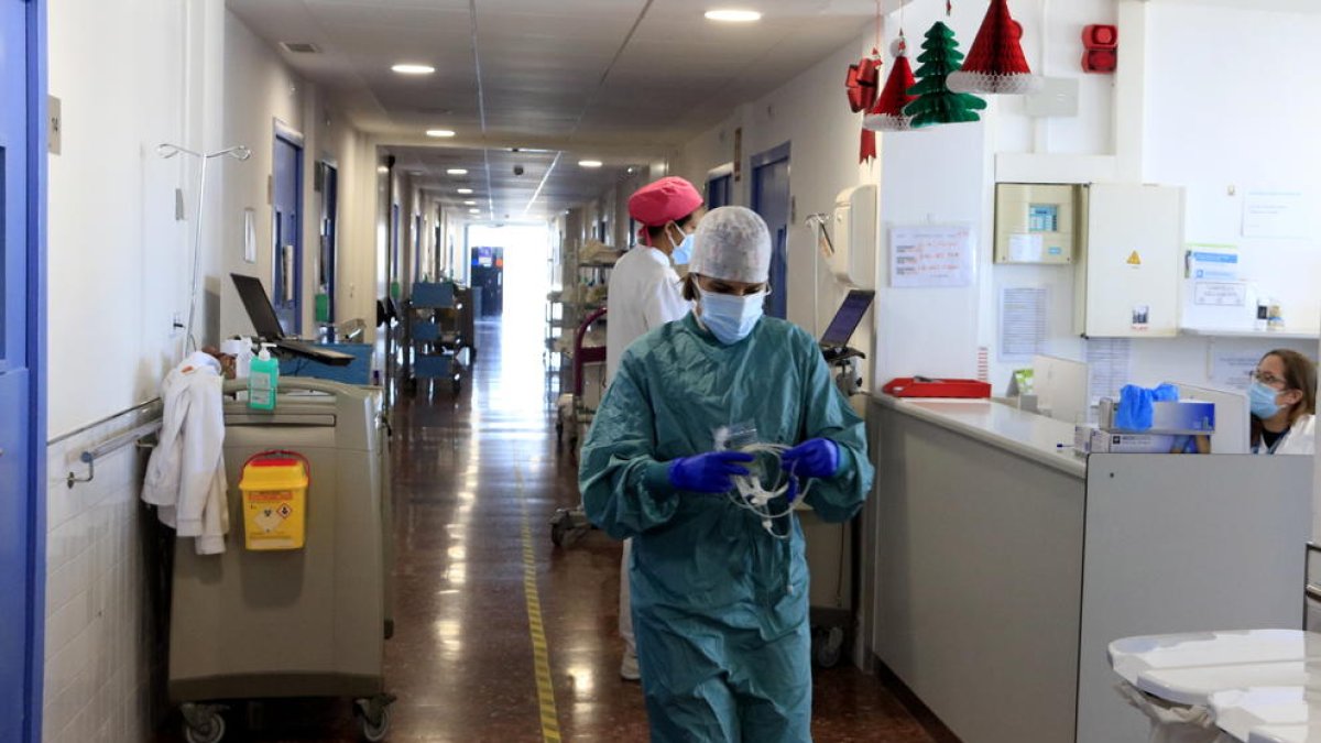 Salut recupera les baixes per covid automàtiques de cinc dies a Catalunya