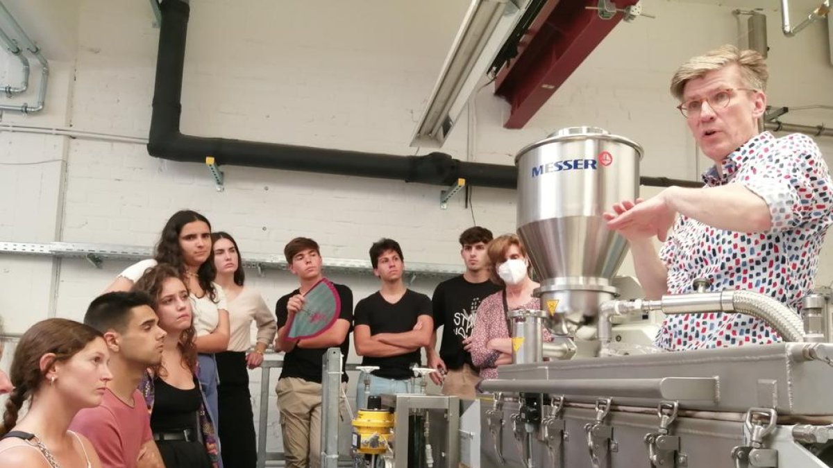 Estudiantes de la URV visitan el Centro Tecnológico de Messer en Alemania
