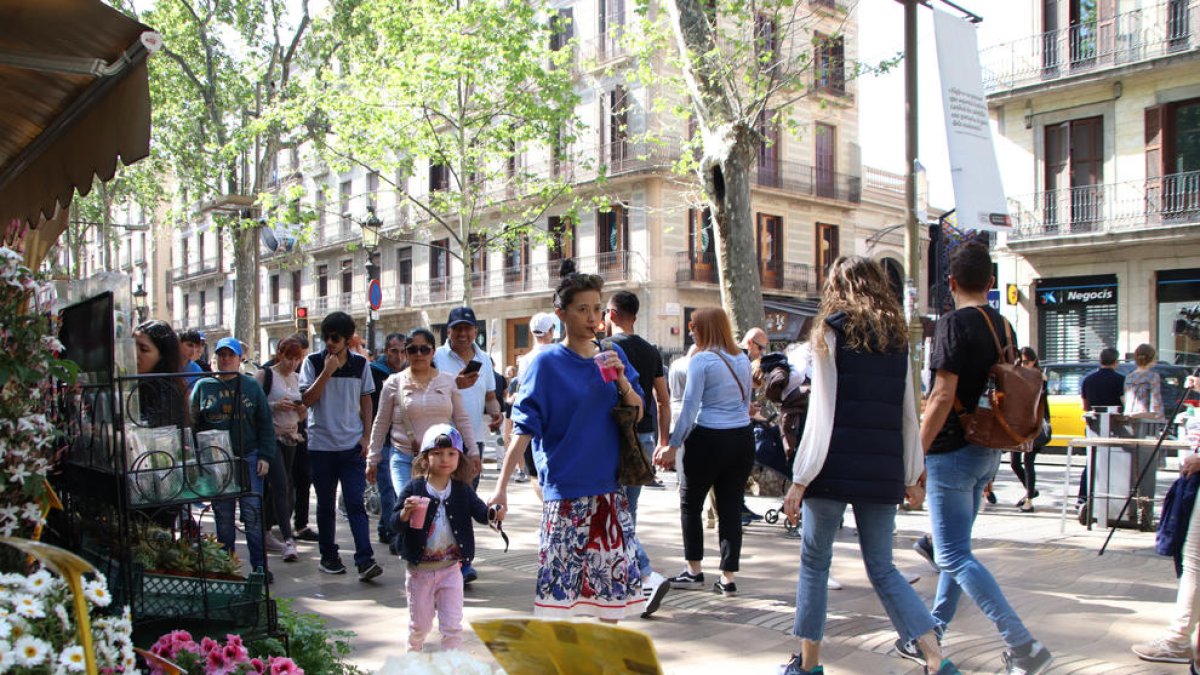 Cataluña recibió a 703.849 turistas extranjeros en marzo