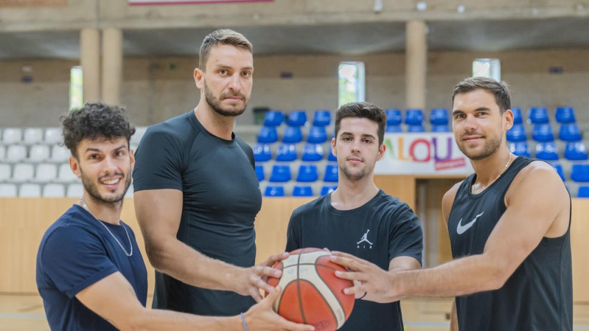 El CB Salou presenta los refuerzos por plantar cara al reto de la LEB Plata